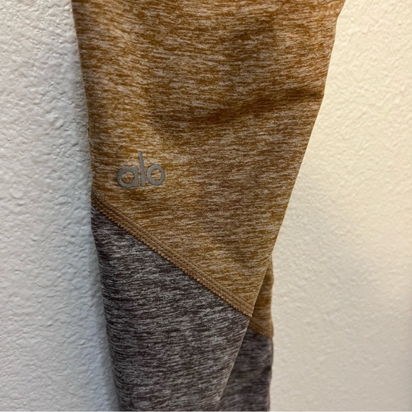 Alo Yoga 7/8 High-Waist Alosoft Sheila Legging - Picture 7 of 9